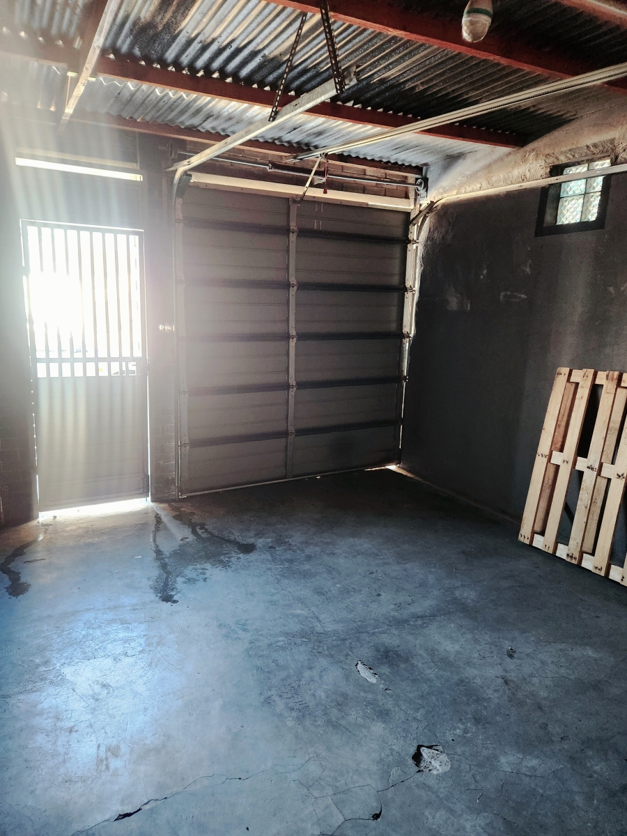 3 Bedroom Property for Sale in Valhalla Park Western Cape